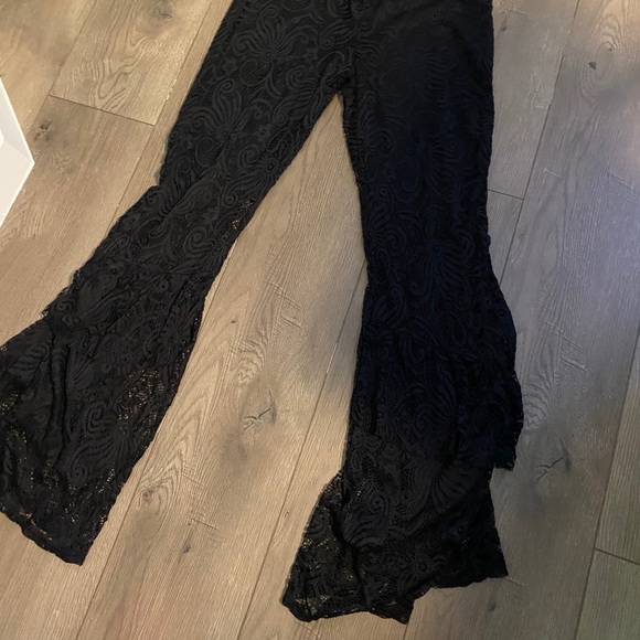 Bell bottoms - Picture 1 of 3